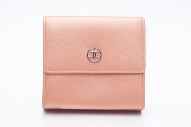 CHANEL Meito Trifold Coco Button Pink Metallic Wallet
