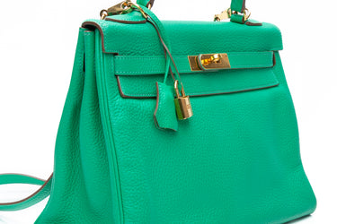 HERMES Menthe Green Kelly 32 Clemence Leather with Gold Hardware