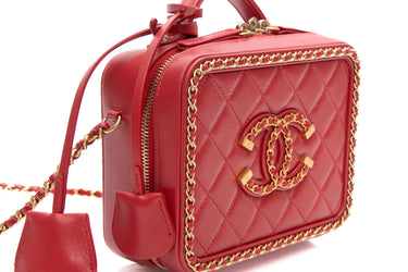 CHANEL Red Quilted Goatskin Filigree Chain Around Vanity Case