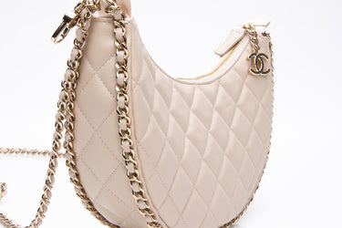 CHANEL 23P Ecru Light Beige Lambskin Quilted Small Hobo Bag