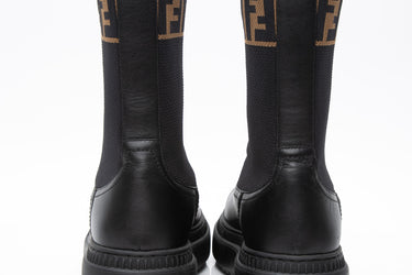 FENDI Black Tabacco Biker Vitello Maglia FF Colletto Boots 39