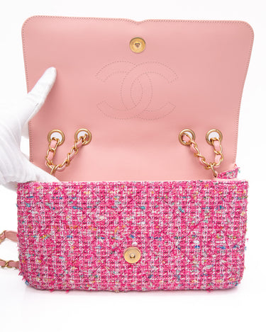 CHANEL Pink Filigree Flap Bag Quilted Tweed Medium – Luxury Labels