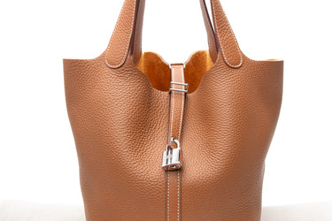 HERMES Gold Taurillon Clemence Picotin Lock 22 Bag