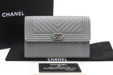 CHANEL Grey Lambskin Chevron Quilted Medium Boy Flap Wallet (New)