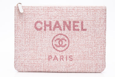 CHANEL Pink Woven Raffia Deauville Pouch