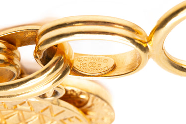 CHANEL Vintage Bangle Coco Mark Chain Bracelet