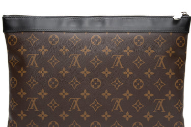 LOUIS VUITTON Monogram Macassar Discovery Pochette GM