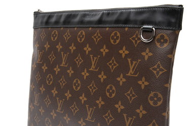 LOUIS VUITTON Monogram Macassar Discovery Pochette GM
