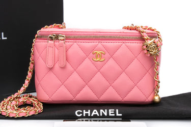 CHANEL 22S Pink Pearl Crush Vanity Case with Chain Quilted Lambskin Small