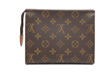 LOUIS VUITTON Monogram Toiletry Pouch 19