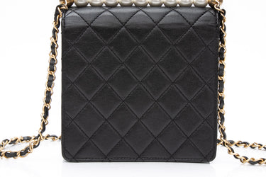 CHANEL Black Lambskin Quilted Chic Pearls Flap Bag