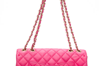 CHANEL Mademoiselle Medium Fuchsia Lambskin Quilted Chic Flap Bag