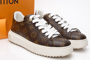 LOUIS VUITTON Time Out Sneaker 38