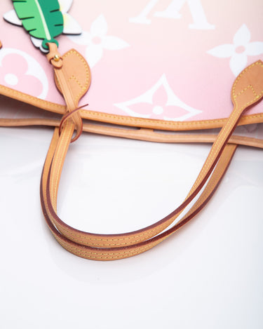 Louis Vuitton Light Pink By The Pool Giant Monogram Neverfull MM – Madison  Avenue Couture