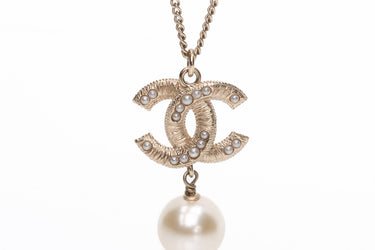 CHANEL CC Logo Pearl Goldish Color Drop Necklace