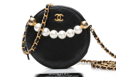 CHANEL Black Goatskin Quilted Chic Pearls Chain Round Clutch with Chain