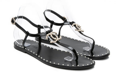 CHANEL Black Patent Pearls CC Thong Sandals 40