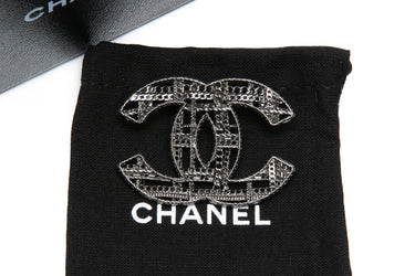 CHANEL CC Ruthenium Chain Brooch