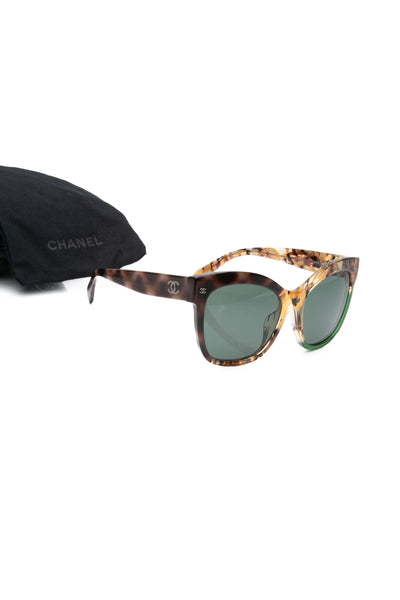 CHANEL Tortoise Square CC Acetate Sunglasses – Luxury Labels