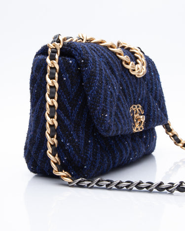 Chanel // 19 Navy Quilted Tweed Jumbo Flap Bag – VSP Consignment