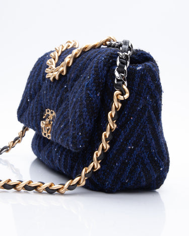 CHANEL Tweed Quilted Medium Chanel 19 Flap Black Navy Gold 612457