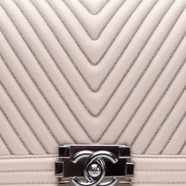 CHANEL Calfskin Chevron Quilted New Medium Boy Flap Beige
