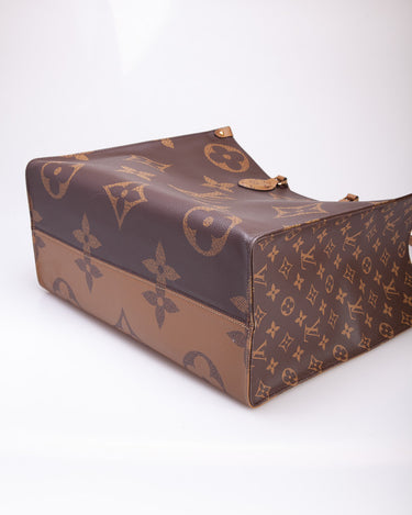 Louis Vuitton Hamptons by The Pool Giant Monogram Onthego