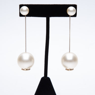 CHANEL Drop Pearl Earrings