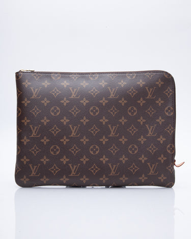 Louis Vuitton Mono Toiletry 26 Cosmetic Pouch w Name Tag Shoulder/Crossbody  Bag