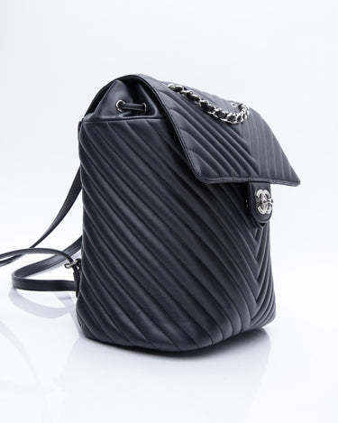 CHANEL Urban Spirit Black Chevron Calfskin Large Backpack – Luxury