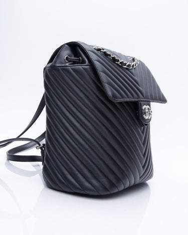 CHANEL Urban Spirit Black Chevron Calfskin Large Backpack – Luxury Labels