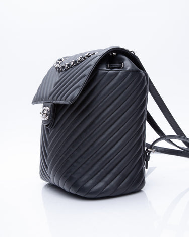 CHANEL Urban Spirit Black Chevron Calfskin Large Backpack – Luxury