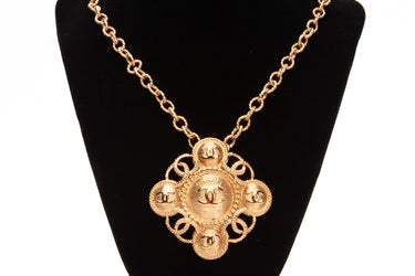 CHANEL Metal CC Necklace Gold Tone