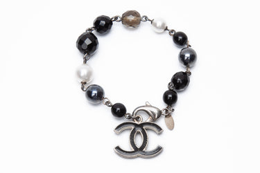 CHANEL Bead Pearl and Hanging CC Logo Bracelet