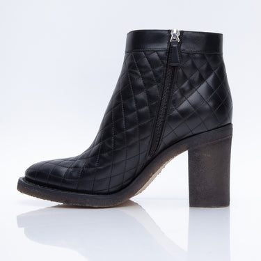 CHANEL Black Quilted Leather CC Turnlock Ankle Boots 42
