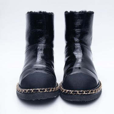 CHANEL Interlocking CC Logo Black Patent Leather Snow Boots 41