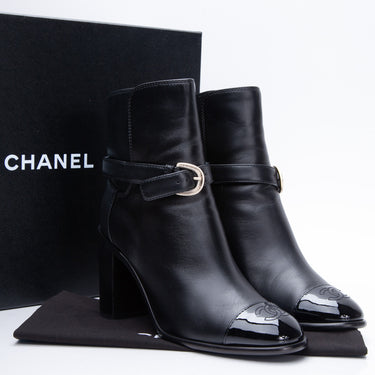 CHANEL Lambskin Leather Cap Toe CC Ankle Boots 38.5 Black