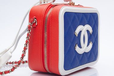 CHANEL Filigree Vanity Case Quilted Caviar Mini With Chain