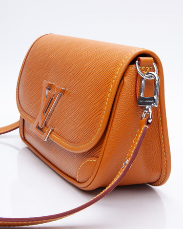 Louis Vuitton Rouge Epi Leather Buci Shoulder Bag
