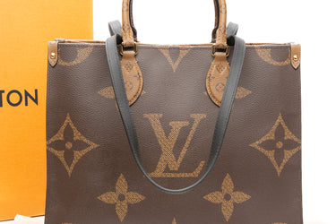 LOUIS VUITTON Reverse Monogram Giant Onthego MM