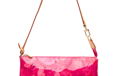 LOUIS VUITTON Vernis Ikat Rose Indien Pochette Accessories