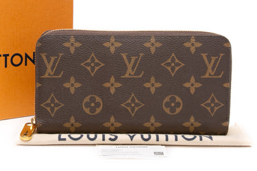 LOUIS VUITTON Zippy Wallet Fuchsia