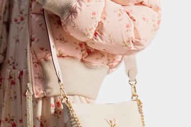 LOUIS VUITTON Quartz Lock and Walk Lockme Bag