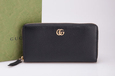 Gucci Leather zip around wallet